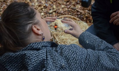 Feuer und Flamme für die Steinzeit