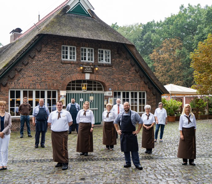 Bümmersteder Krug mit Team