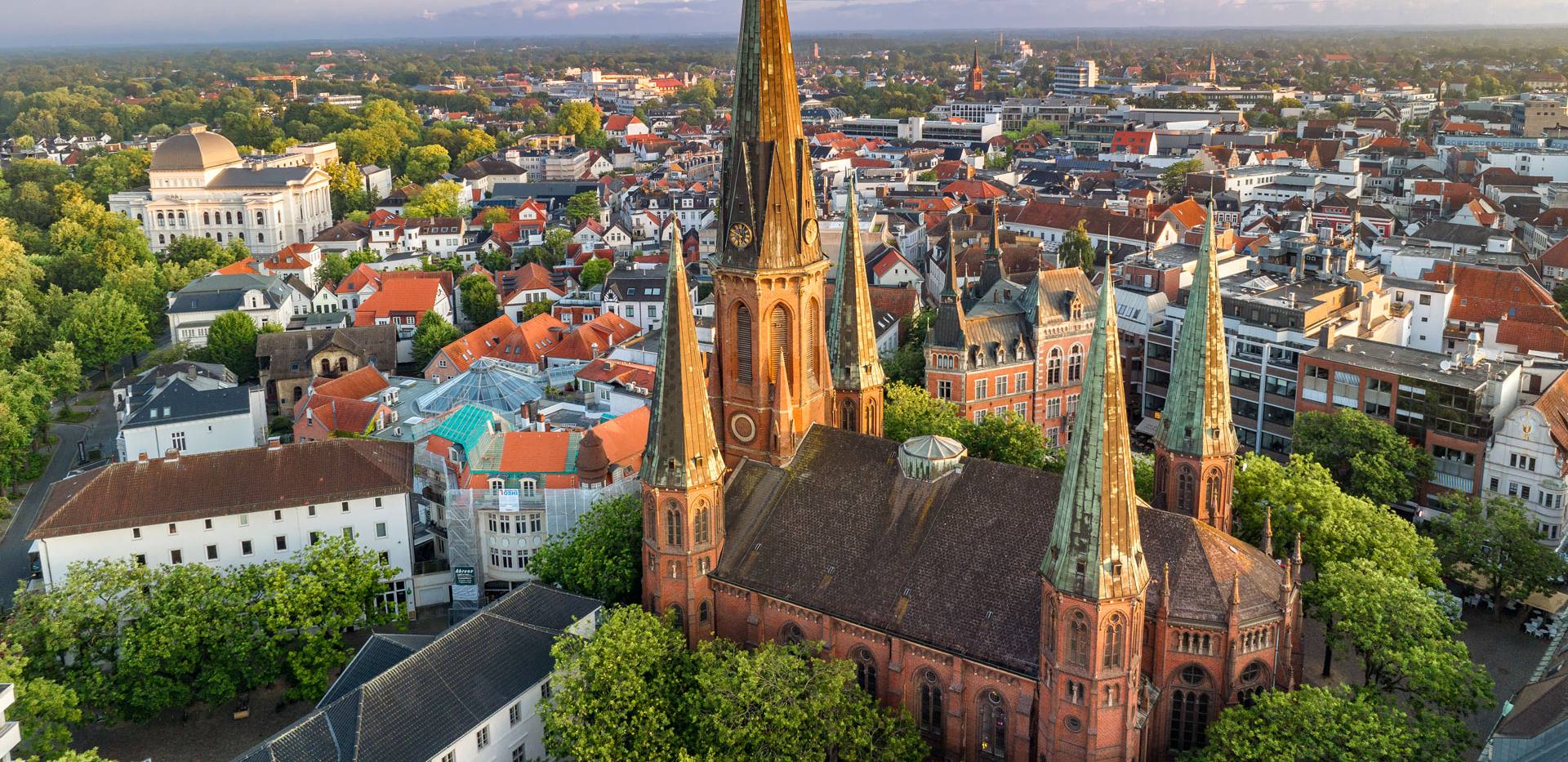 St. Lamberti-Kirche Oldenburg Luftansicht