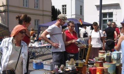 Trödeln mal anders direkt am Schloss in Ol