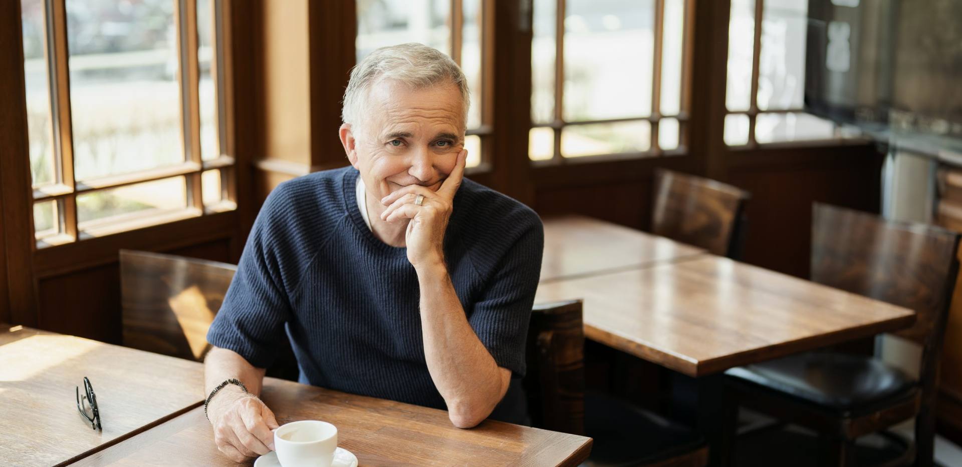 Entertainer Jörg Knör präsentiert humorvoll die NWZ-Schlagzeilen des Jahres.