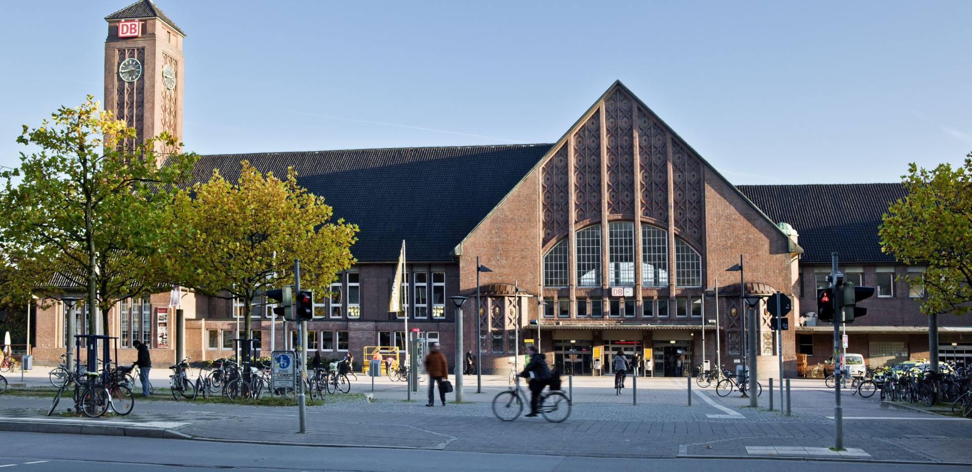 oldenburg_hauptbahnhof_2012_vb_0348_flat