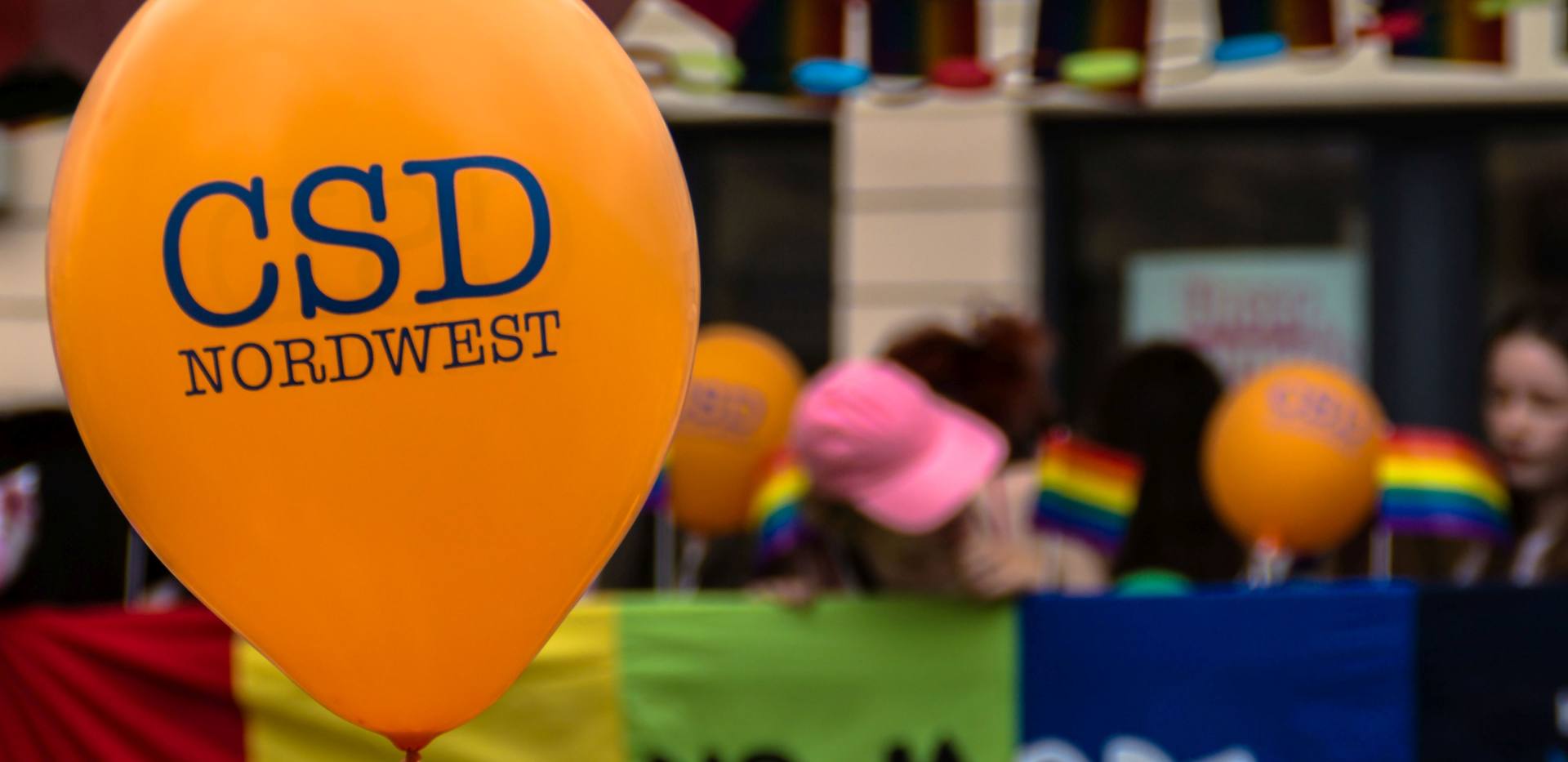 Luftballon auf dem CSD Nordwest in Oldenburg.