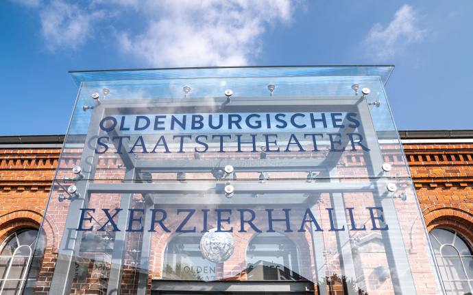 Blick auf die Exerzierhalle, eine Spielstätte des Oldenburgischen Staatstheaters